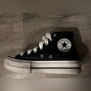 Platform converse